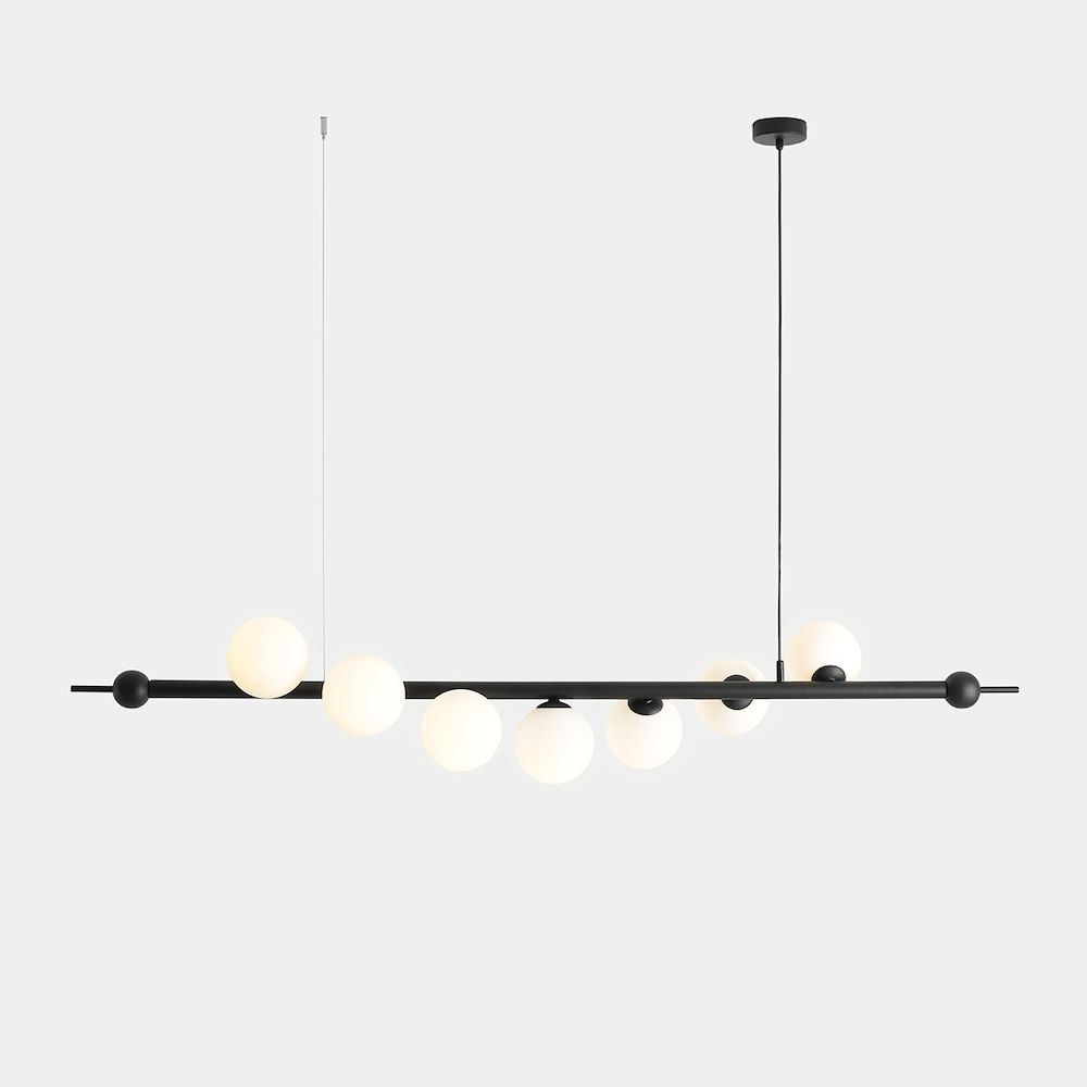 Czarna lampa wisząca Wave 7 z białymi kloszami, w dużym rozmiarze