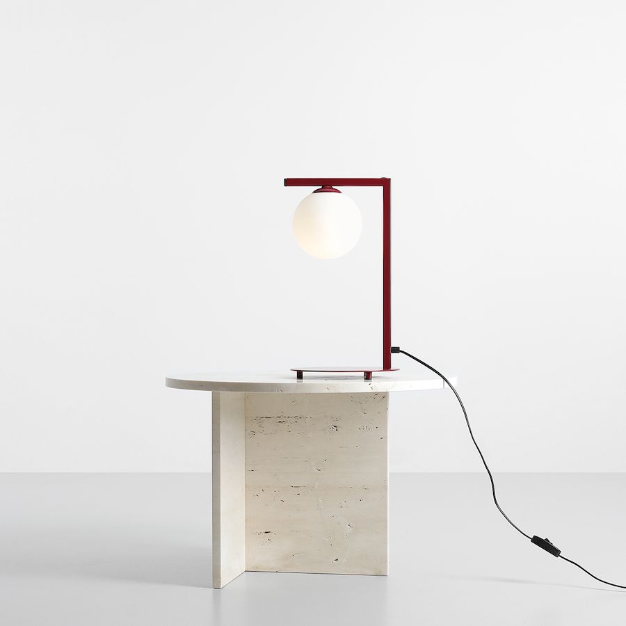 Limitowana lampa biurkowa Zac RED WINE z kolekcji Artera Colours z eleganckim szklanym kloszem