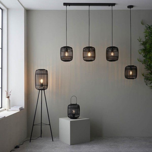 Bambusowa lampa stojąca Mathias z ciemnym kloszem