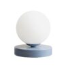 Stołowa lampa Ball w odcieniu Dusty Blue z kolekcji Artera Colours