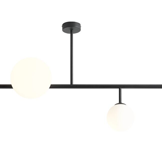 Podłużna sufitowa lampa Dione 4 z kulistymi kloszami w czarnym kolorze