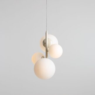 Wisząca lampa Bloom 4 w kolorze kremowym ze szklanymi kloszami