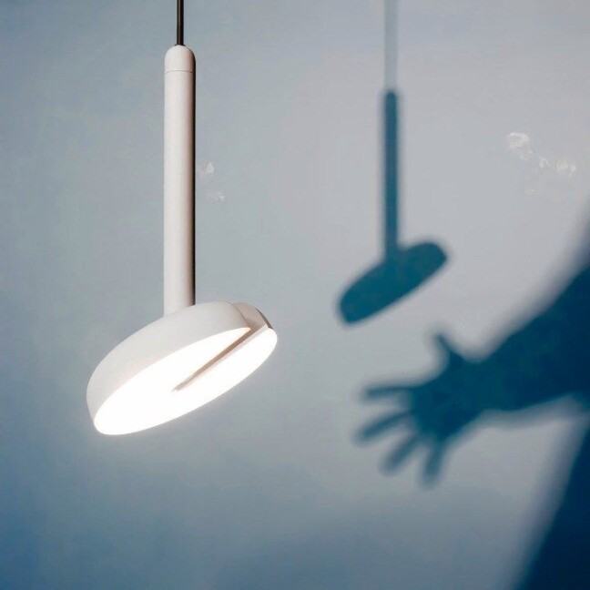 Nowoczesna biała lampa wisząca LED Cabriolette