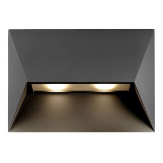 Czarny, szeroki kinkiet Pontio 27 o klasie szczelności IP65