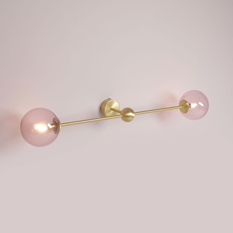 Lampa Pink Pearl L 2 – mosiądz z kulistymi kloszami w odcieniu różu