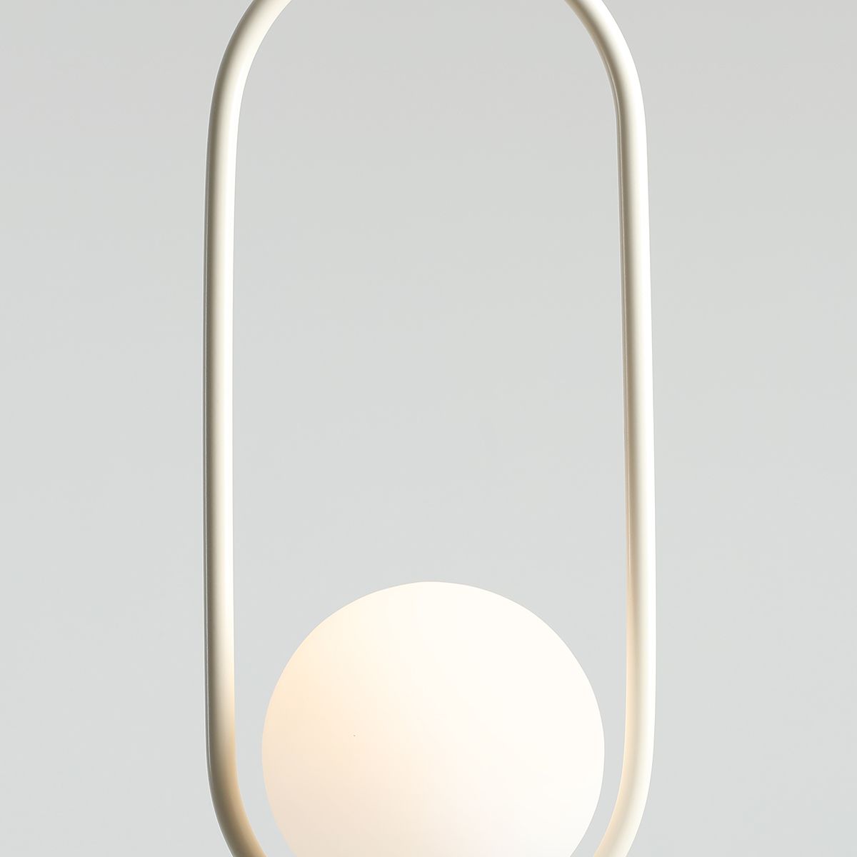 Wisząca lampa Riva 1 w kolorze kremowym