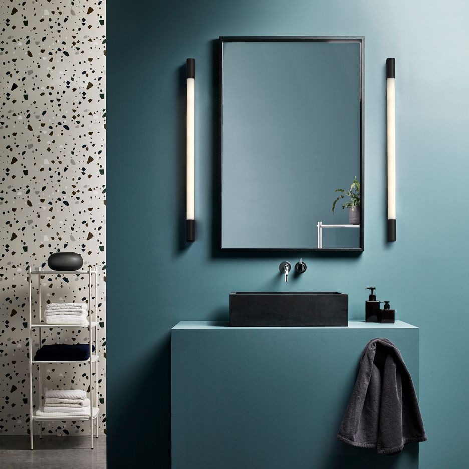 Wysoki czarny kinkiet Palermo 900, IP44