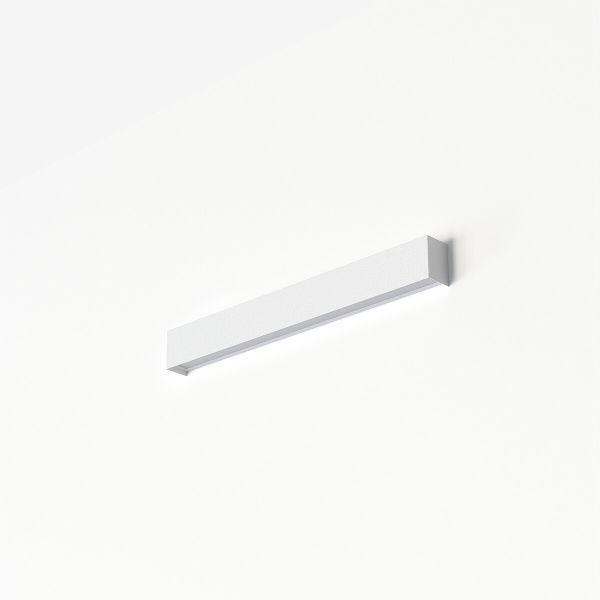 Biały kinkiet Straight Led S o długości 62 cm