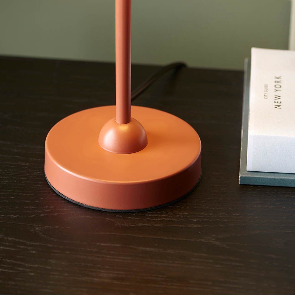 Czerwona lampa stołowa Saroma