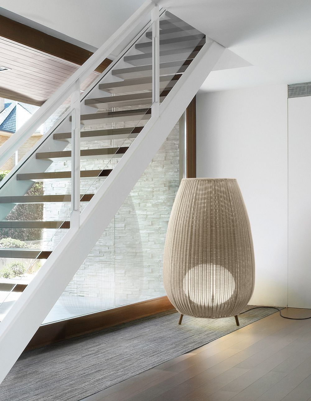 Beżowa lampa stojąca Amphora 01 z LED i ściemniaczem