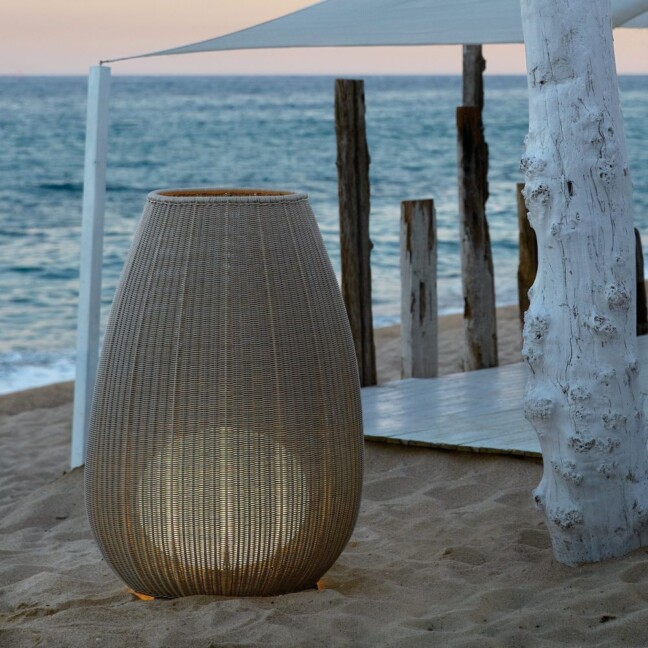 Lampa LED Amphora 03 w kolorze beżowym do ogrodu o klasie szczelności IP66