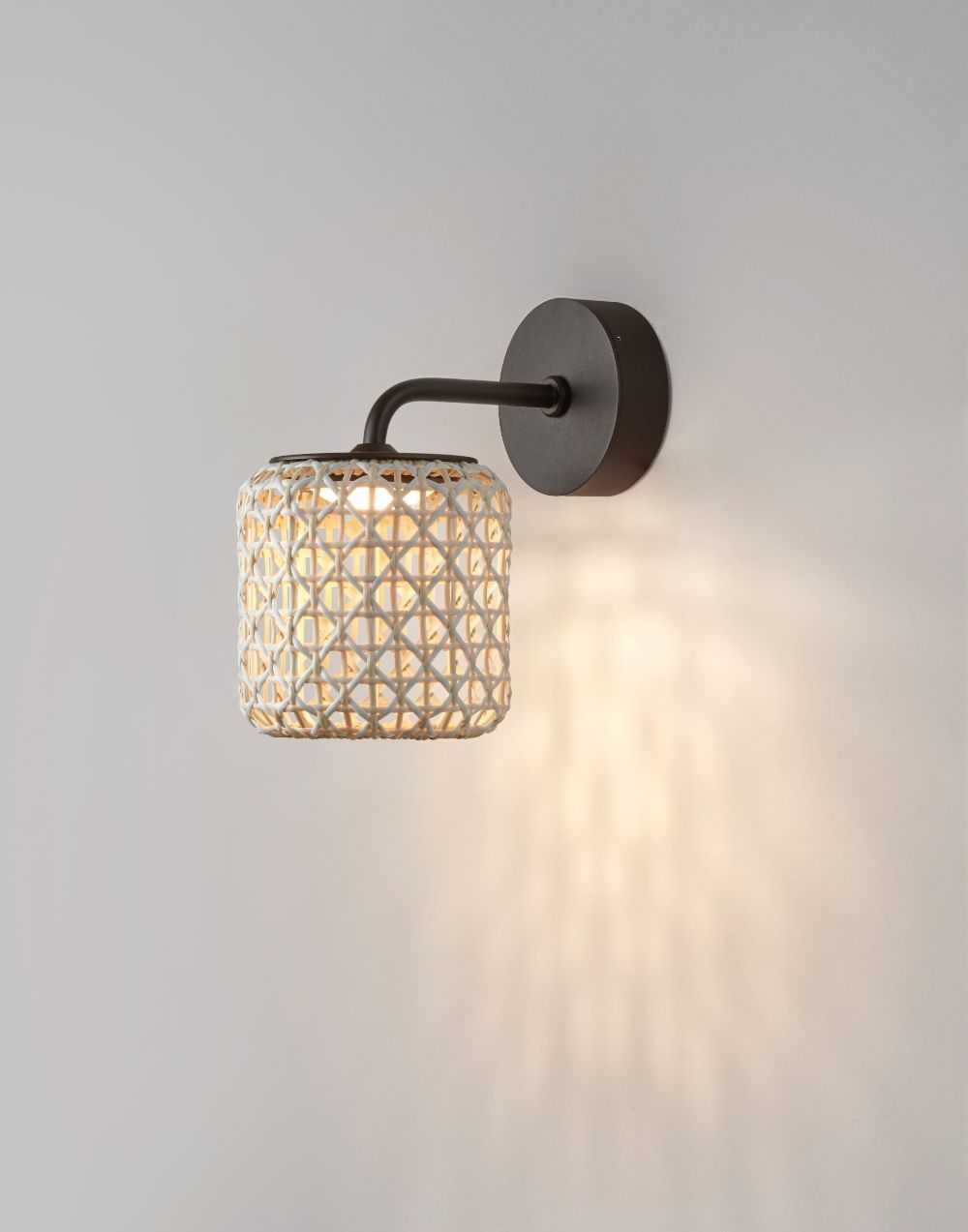 Beżowy kinkiet Nans A/01 Outdoor o klasie szczelności IP54