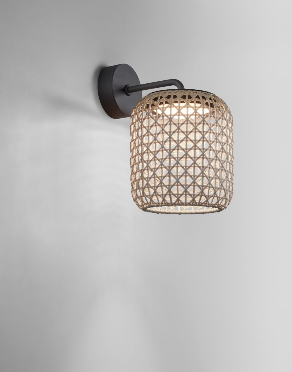 Beżowy kinkiet zewnętrzny Nans A/02 Outdoor o klasie szczelności IP54