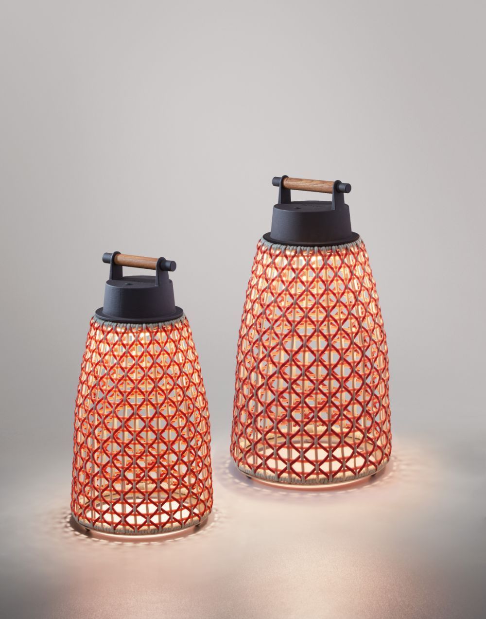 Mobilna lampa zewnętrzna Nans Portable M/41/R o klasie szczelności IP54