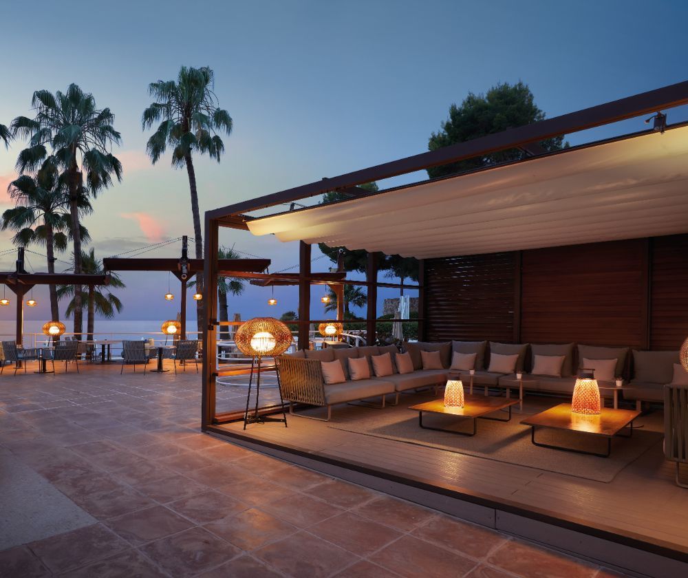 Mobilna lampa Nans Portable M/49/R Outdoor w kolorze czerwonym