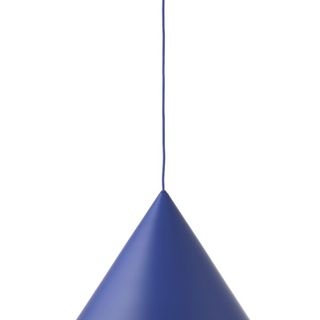 Duży, wiszący model lampy Benjamin XL od Frandsen Lighting w kolorze Atomic Blue