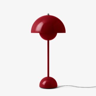 Stylowa lampa stołowa Flowerpot VP3 w odcieniu Vermillion Red