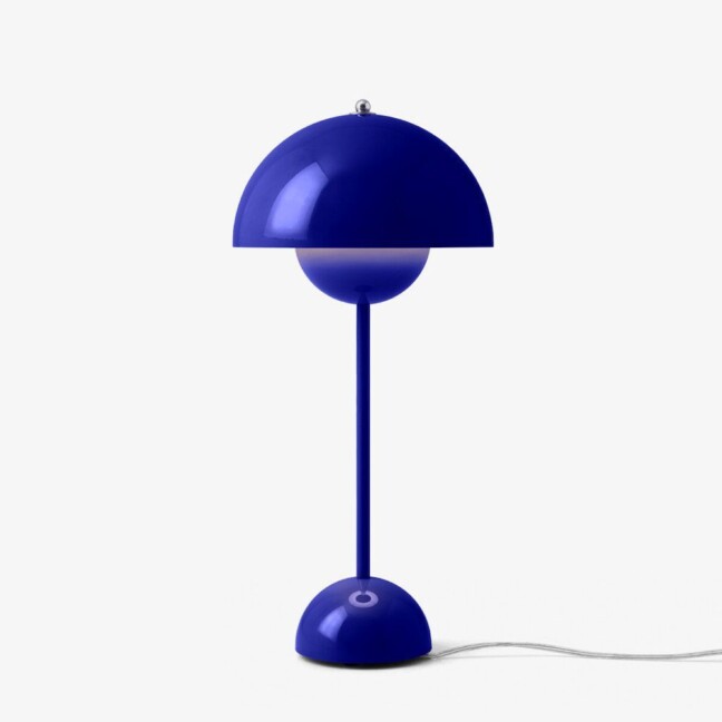 Ikoniczna lampa stołowa Flowerpot VP3 w kolorze kobaltowym