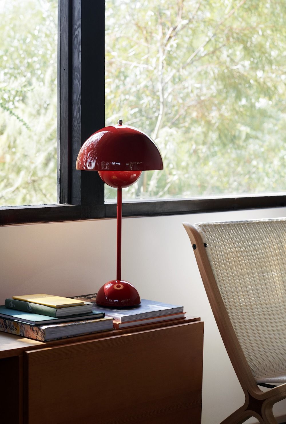 Przenośna lampa stołowa Flowerpot VP9 w kolorze Vermillion Red