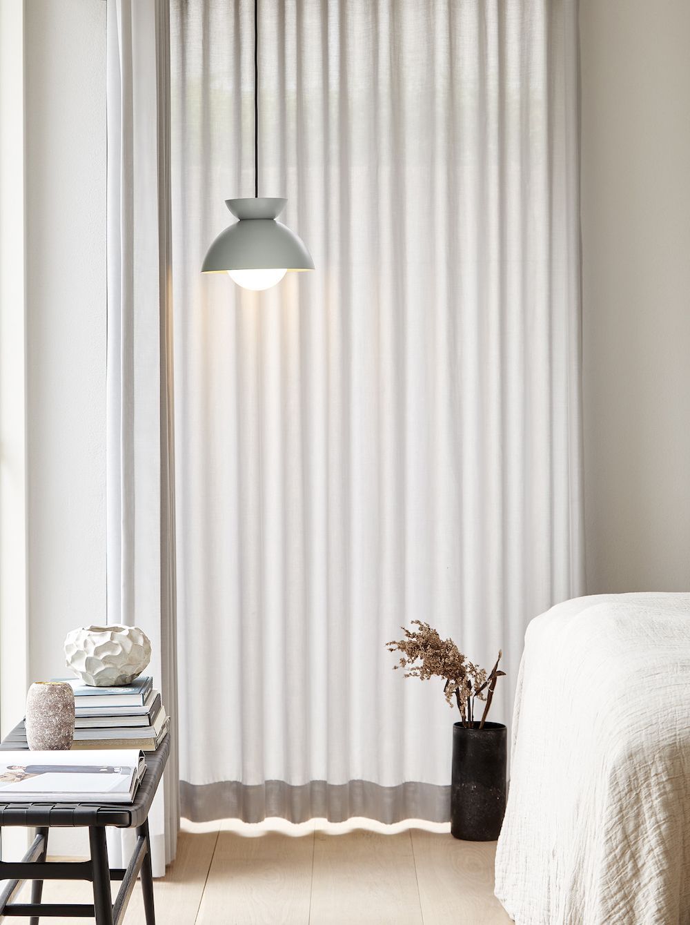 Wisząca lampa metalowa Butterfly w szarozielonym kolorze