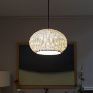 Wisząca lampa Garota S/01 Outdoor w kolorze kości słoniowej o klasie ochrony IP66