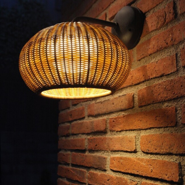 Brązowy kinkiet zewnętrzny Garota A/01 Outdoor o klasie szczelności IP66