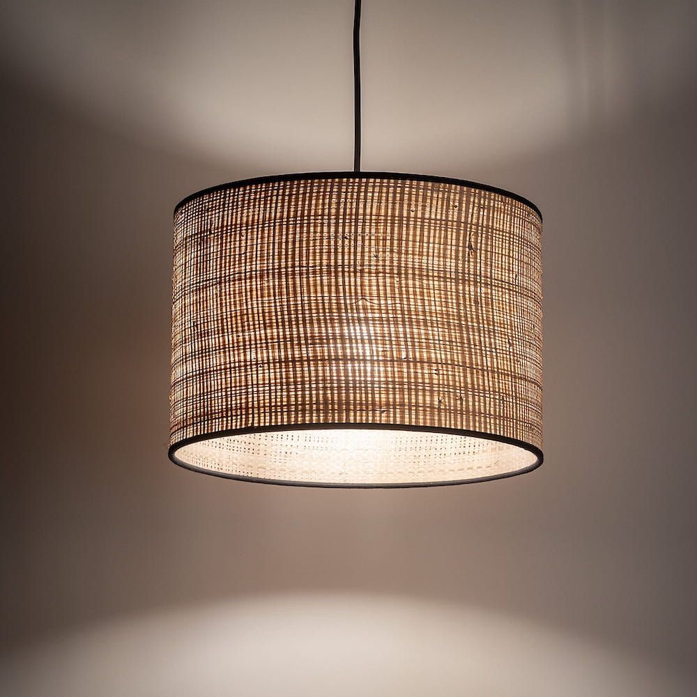 Wisząca lampa Liberia z czarnym zawieszeniem