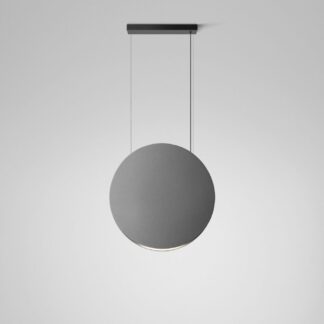 Jasnoszara wisząca lampa Noren S/85 emitująca światło w górę i w dół