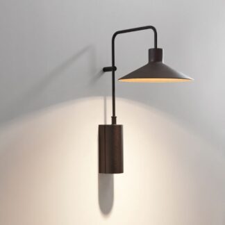 Czarna lampa ścienna zewnętrzna Platet A/01 o klasie szczelności IP66