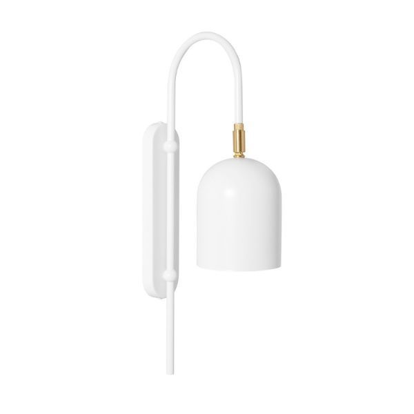 Wysoki biały kinkiet Taku z eleganckim złotym akcentem