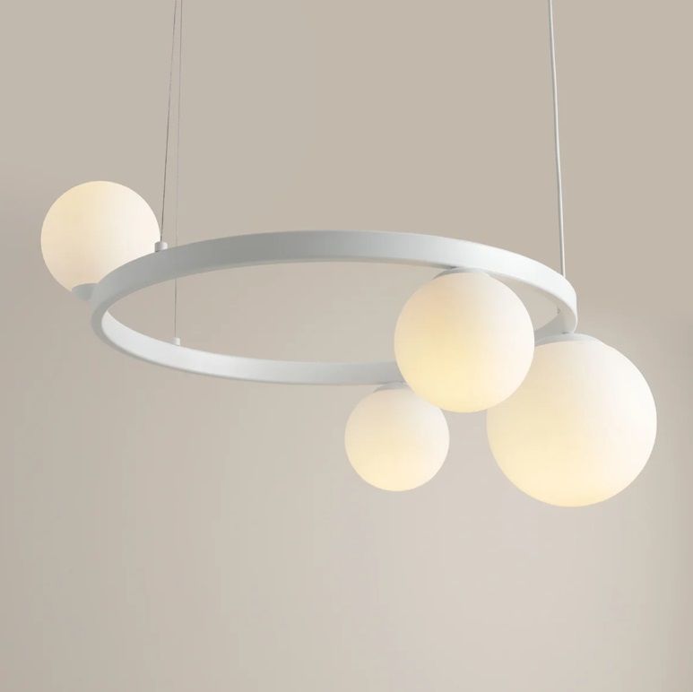 Biała, okrągła lampa wisząca Garda 4