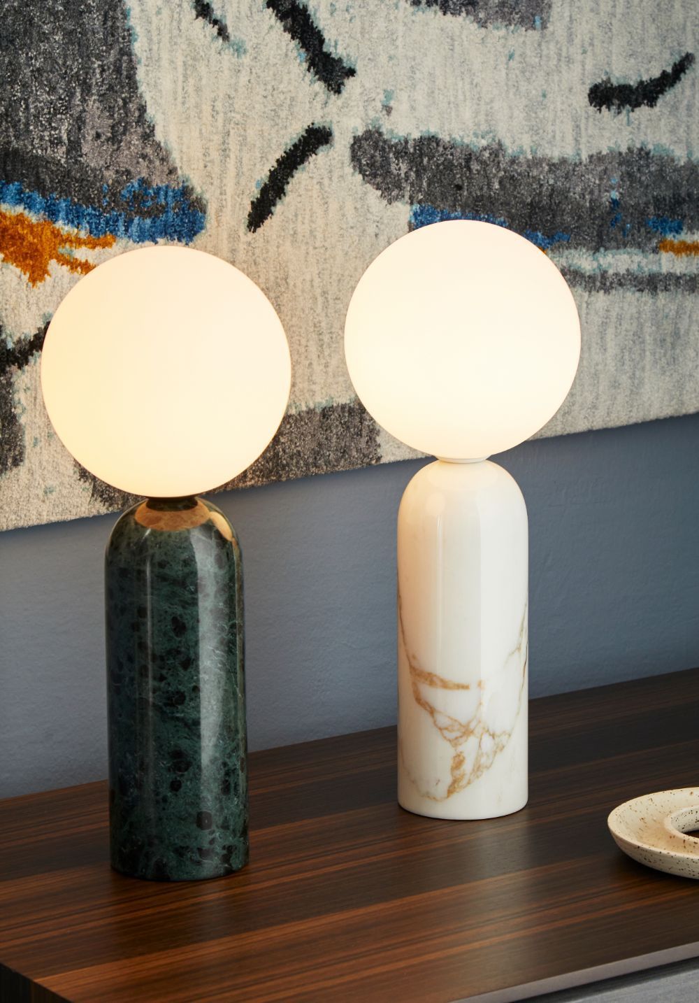 Lampy stołowe kamienne