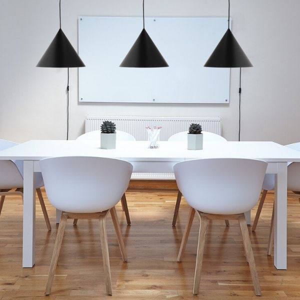 OUTLET wisząca lampa metalowa Benjamin w kształcie czarnego stożka – Frandsen Lighting