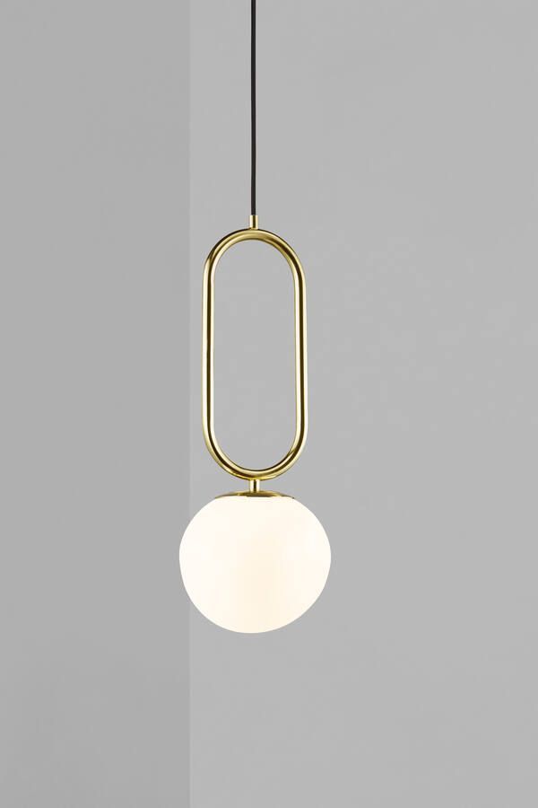 Asymetryczna lampa wisząca Shapes 27 od DFTP z białym kloszem