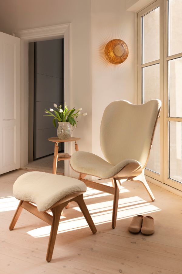 Ażurowy drewniany kinkiet Clava Up Wood S w kolorze dębu