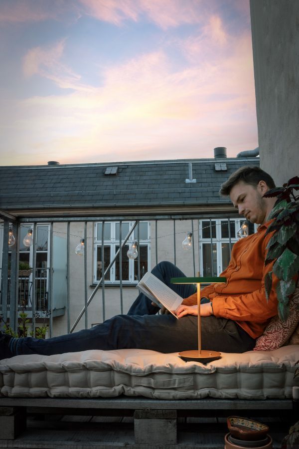 Bezprzewodowa lampa stołowa Asteria Move V2 z zielonym kloszem