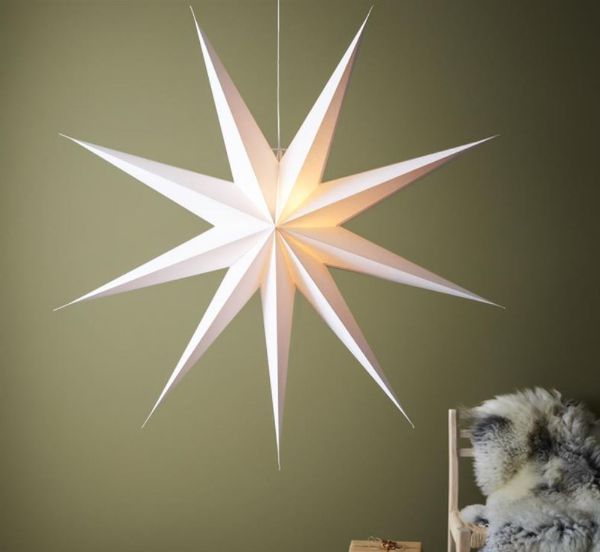 Biała gwiazda jako ozdoba świąteczna