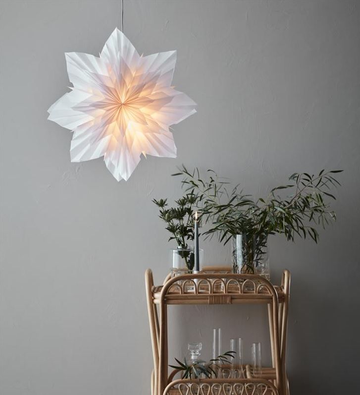 Biała gwiazda Neela to efektowny, ozdobny lampion