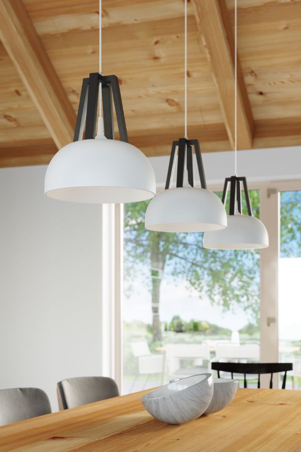 Biała lampa wisząca Casco z drewnianymi akcentami