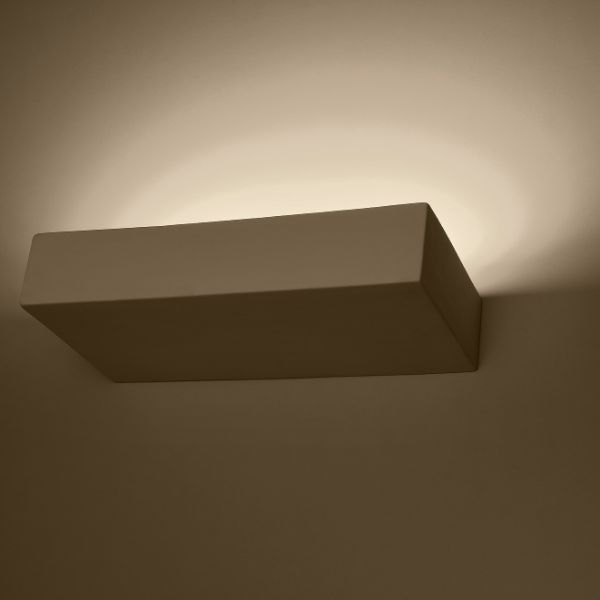 Ceramiczny kinkiet Taugan w minimalistycznym stylu