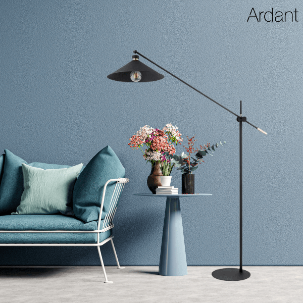 Czarna lampa podłogowa Nashville z eleganckimi złotymi akcentami