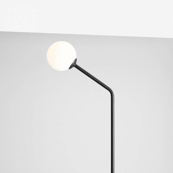 Czarna lampa podłogowa Pure z kloszem ze szkła