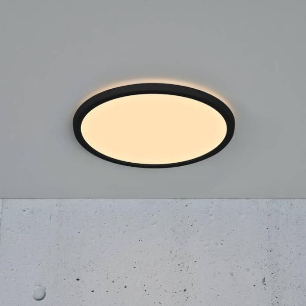 Czarna lampa sufitowa Oja 29 do łazienki z oświetleniem LED, IP54, barwa 3000K/4000K