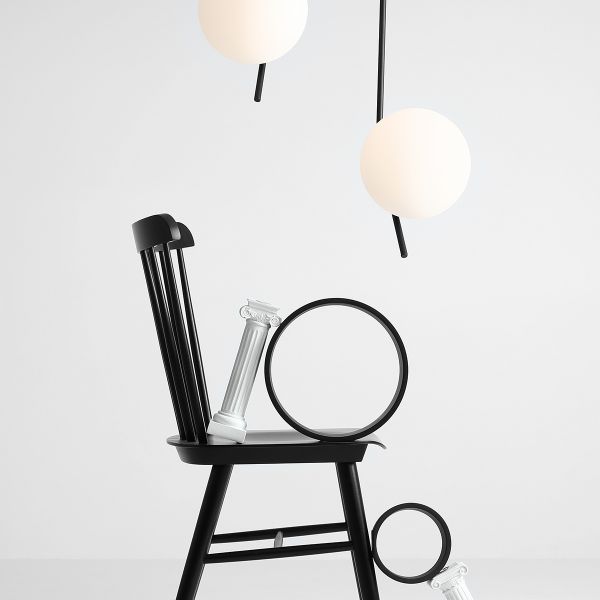 Czarna sufitowa lampa Gallia Long z szklanym kloszem