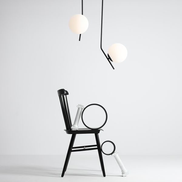 Czarna sufitowa lampa Gallia Long z szklanym kloszem