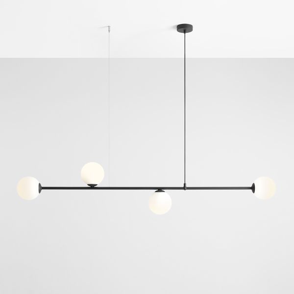 Czarna wisząca lampa Aria 4 z mlecznymi kloszami z kolekcji Artera & Ardant
