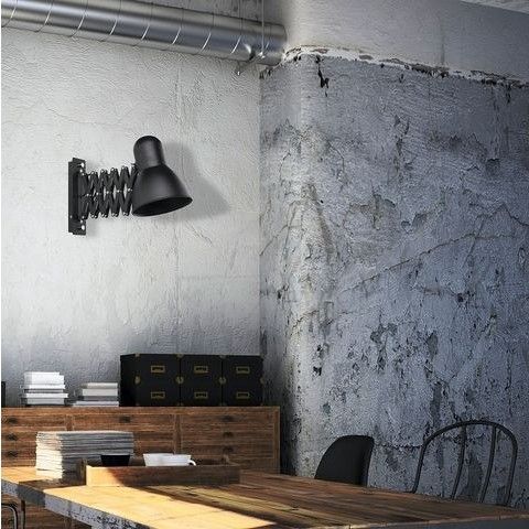 Czarny kinkiet Harmony z wydłużonym ramieniem