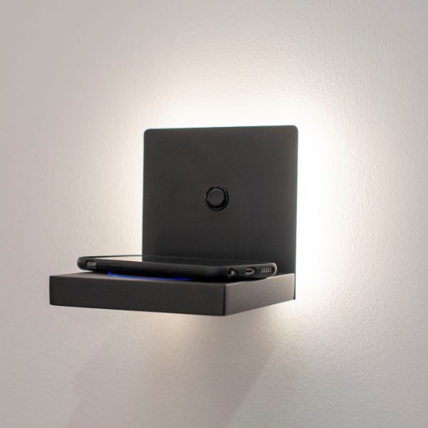 Czarny kinkiet Zanzibar z LED i wbudowaną ładowarką indukcyjną