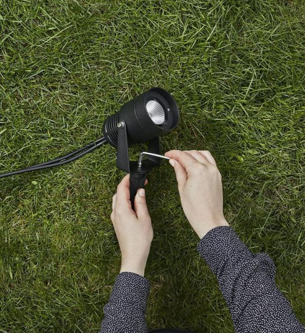 Czarny reflektor ogrodowy Garden 24, 6W LED, IP44