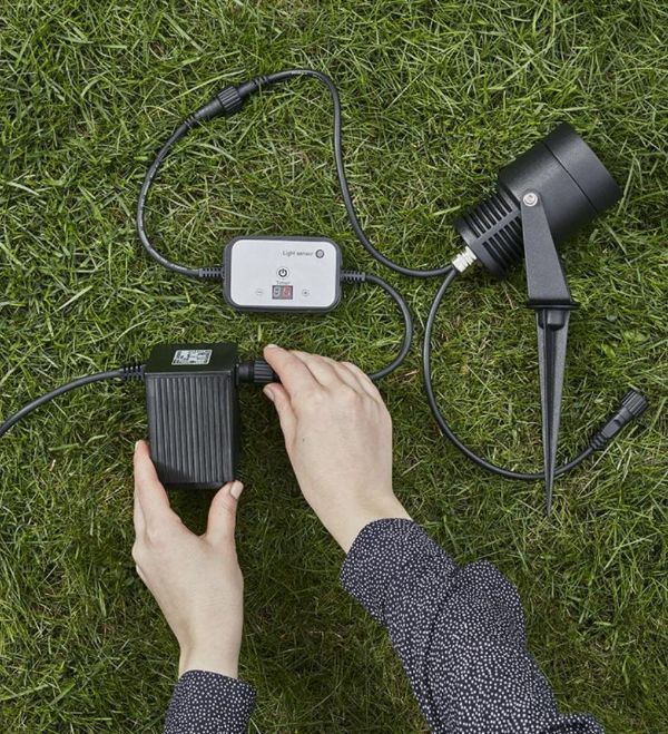 Czarny reflektor ogrodowy Garden 24, 6W LED, IP44